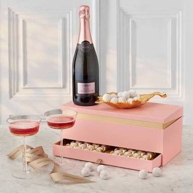 ホワイトデーはシャンパンでお返し! モエ・エ・シャンドンやヴーヴクリコのロゼがおすすめ!